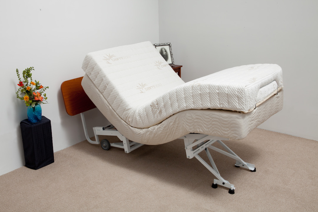 adjustable mattress on hospital bed
