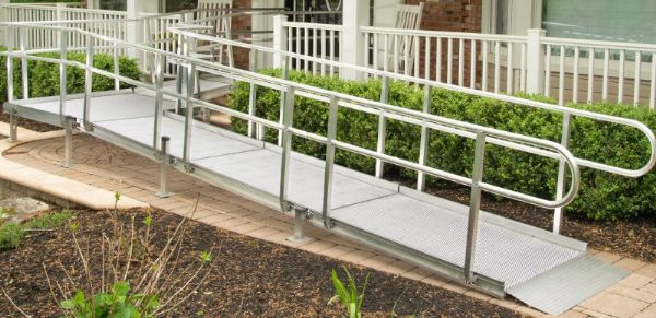 6 Amazing Reasons to Choose an Aluminum Wheelchair Ramp