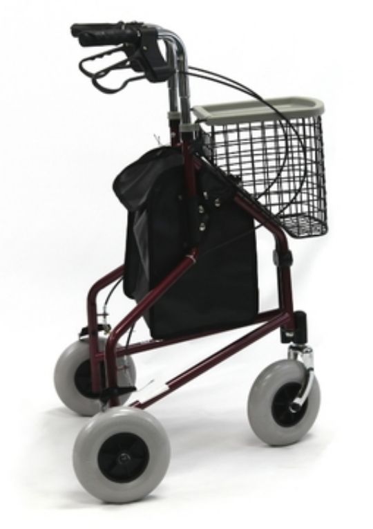 The rollator is built with a basket that can be easily removed, as well as a pouch.