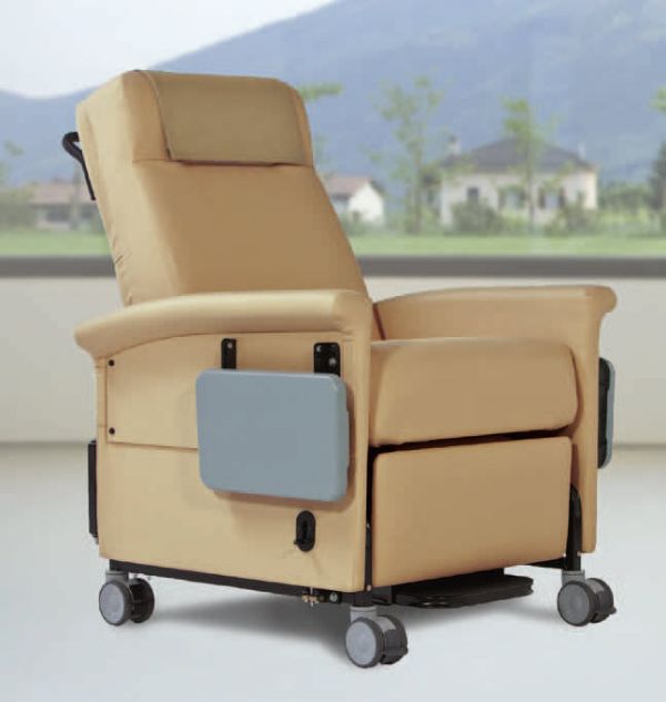 Champion Ascent Series 65 Treatment Recliner