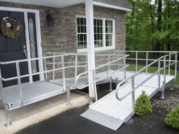 Breeze Aluminum Open-Mesh Modular Ramp