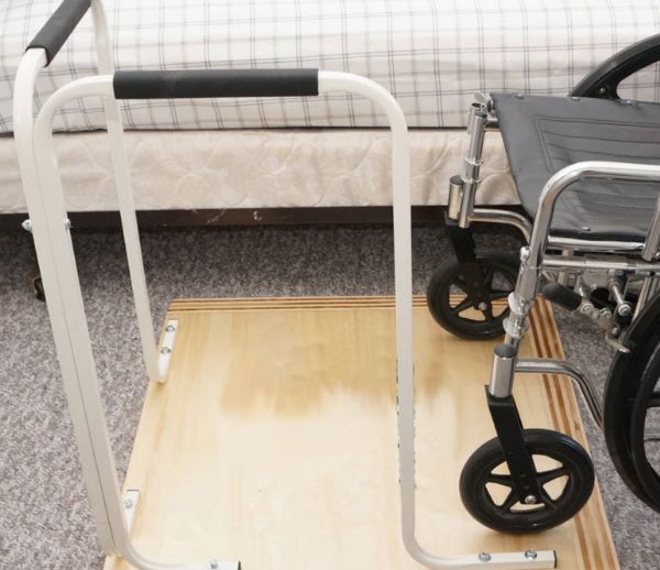 Standing Pivot Transfer Wheelchair Transfer Platform