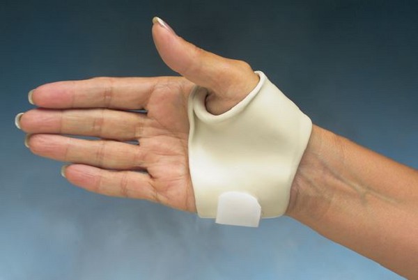 Colditz Thumb Immobilization Kit