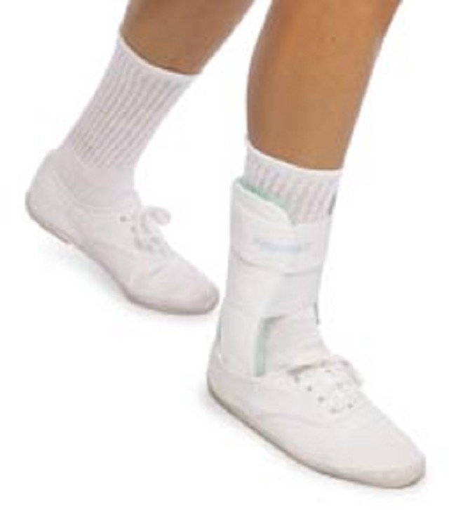 Aircast Sport-Stirrup Prophylactic Brace