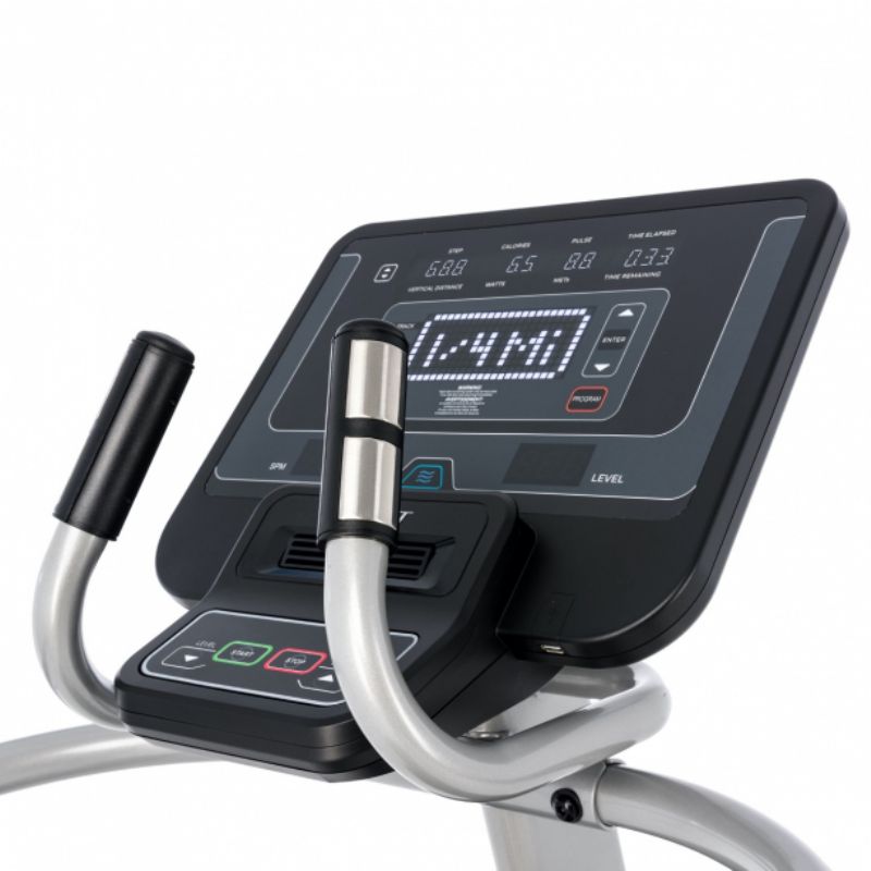 CS800 Stepper Machine for Commercial Use by Spirit Fitness Picture